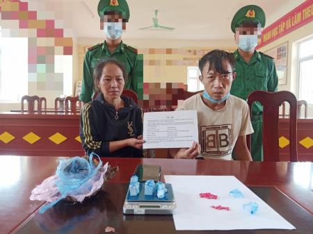 Hai đối tượng mua ma túy trên khu vực biên giới Việt Nam - Lào về sử dụng bị bắt giữ
