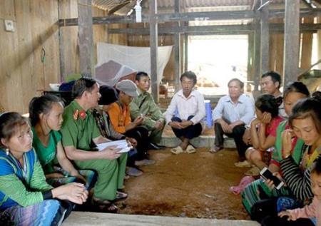 Tảo hôn - bài toán khó giải ở Hố Mít