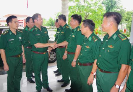 Thiếu tướng Nguyễn Anh Tuấn thăm, làm việc tại BĐBP Cà Mau