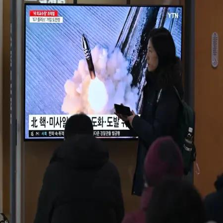 KCNA: Triều Tiên thử thành công tên lửa đạn đạo tầm trung sử dụng nhiên liệu rắn
