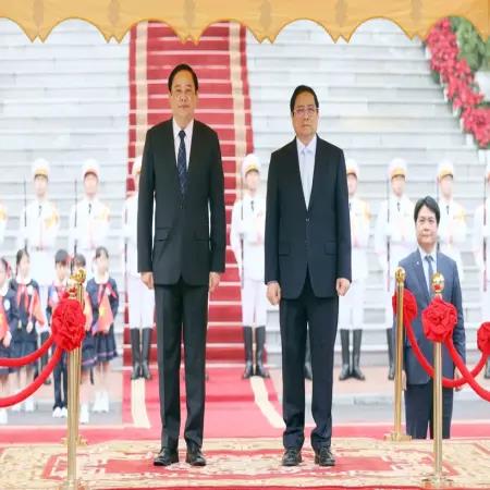 Thủ tướng Lào kết thúc tốt đẹp chuyến thăm chính thức Việt Nam