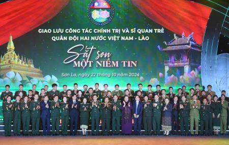 Việt Nam - Lào thủy chung, gắn bó, sắt son một niềm tin