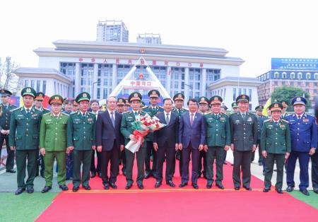 Kết thúc các hoạt động trong Chương trình Giao lưu hữu nghị Quốc phòng biên giới Việt Nam - Trung Quốc lần thứ 8