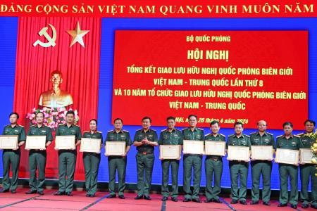 Tổng kết giao lưu hữu nghị Quốc phòng biên giới Việt Nam - Trung Quốc lần thứ 8