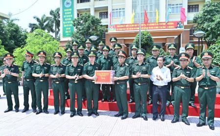 Đại tướng Phan Văn Giang thăm, làm việc tại BĐBP Thừa Thiên Huế