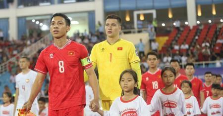 Danh sách tập trung Đội tuyển Việt Nam: Sự thận trọng của huấn luyện viên Kim Sang-sik