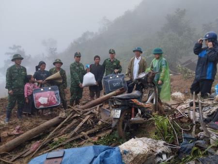 BĐBP Hà Giang, Sơn La giúp nhân dân khắc phục hậu quả sau mưa lũ