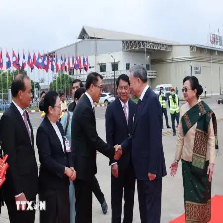 Chủ tịch nước Tô Lâm bắt đầu chuyến thăm cấp Nhà nước tới CHDCND Lào