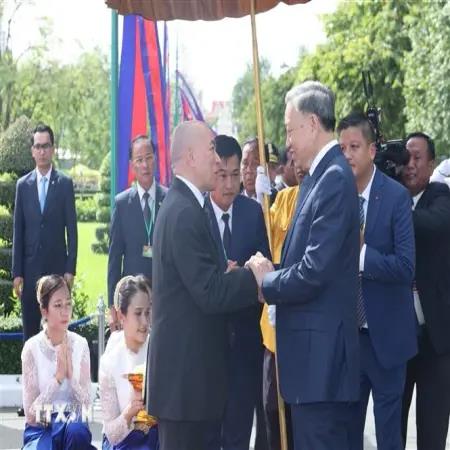 Quốc vương Campuchia chủ trì lễ đón chính thức Chủ tịch nước Tô Lâm