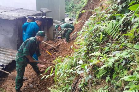 BĐBP Thanh Hóa phối hợp cùng địa phương khắc phục hậu quả mưa lũ