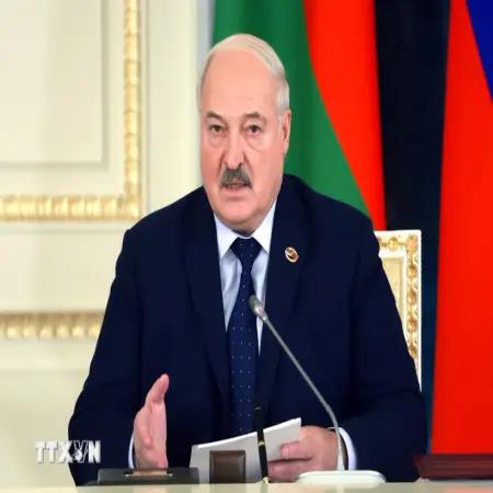 Tổng thống Belarus Alexander Lukashenko kêu gọi Nga và Ukraine đàm phán