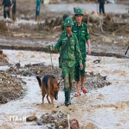 Ngày 13/9, số người chết do bão số 3 và mưa lũ tăng thêm 21 người