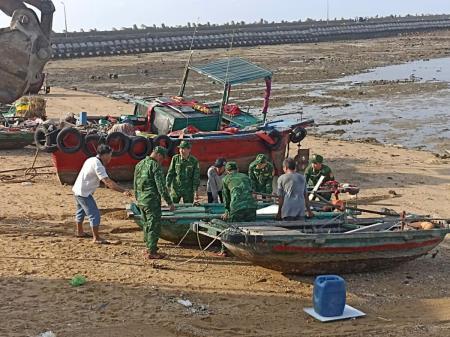 Kêu gọi hơn 50.000 phương tiện tránh trú bão số 3