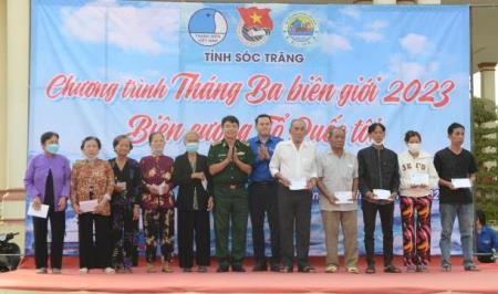 Nhiều hoạt động thiết thực trong Chương trình Tháng Ba biên giới tại Sóc Trăng