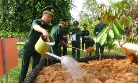 Thiếu tướng Nguyễn Anh Tuấn thăm và làm việc tại BĐBP Bến Tre