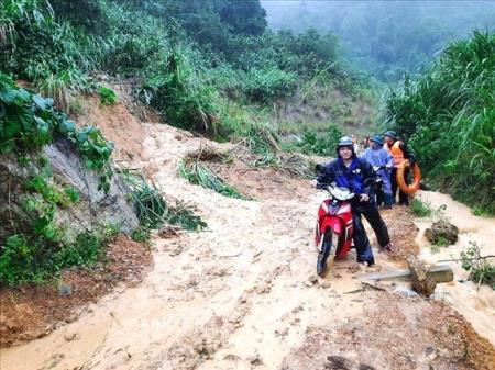 Nguy cơ cao xảy ra lũ đặc biệt lớn trên các sông tại Hà Tĩnh, Quảng Bình