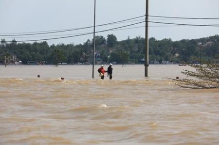 Triển khai ứng phó khẩn cấp với cơn bão số 9