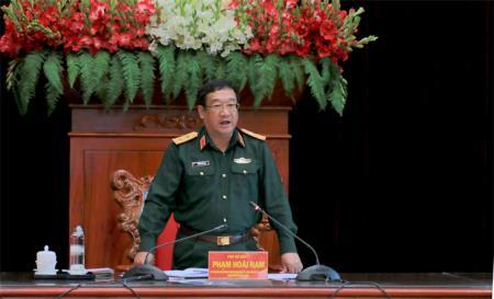 Phó Đô đốc Phạm Hoài Nam thăm, làm việc tại Bộ Tư lệnh BĐBP