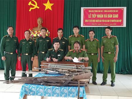 Bài toán khó trong công tác thu hồi vũ khí tàng trữ, sử dụng trái phép trên biên giới