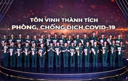 Vinh quang trên tuyến đầu chống dịch Covid-19