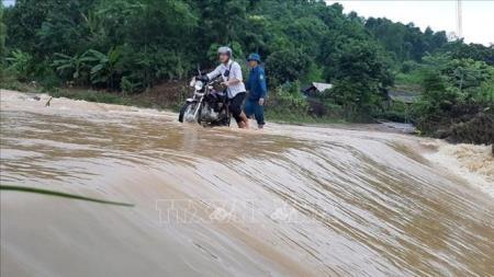 Mưa lũ gây thiệt hại về nhà ở, ngập úng nhiều tuyến giao thông tại Lào Cai