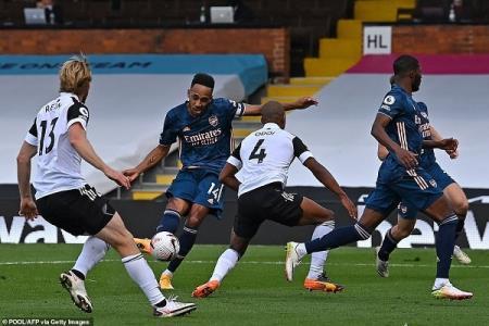 Arsenal thắng tưng bừng trận mở màn Premier League, Than Quảng Ninh gặp Viettel ở bán kết Cúp quốc gia