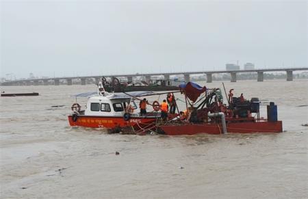 Vững vàng trong trận tuyến ứng phó mưa lũ