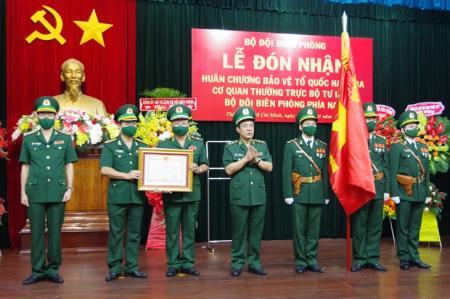 Cơ quan Thường trực Bộ Tư lệnh BĐBP đón nhận Huân chương Bảo vệ Tổ quốc hạng Ba