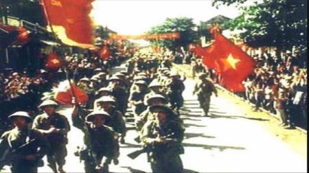 Đường về giải phóng Thủ đô