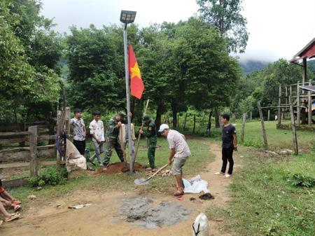 Mang ánh sáng về với vùng biên