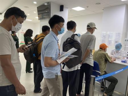 Lào Cai: Hỗ trợ đóng bảo hiểm y tế cho người cao tuổi và người dân tộc thiểu số có khó khăn đặc thù
