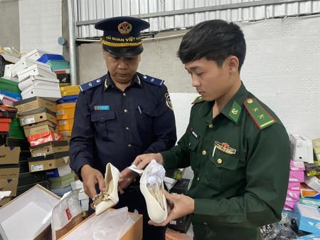BĐBP Quảng Ngãi tạm giữ kho hàng kinh doanh không rõ nguồn gốc