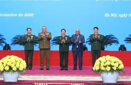 Trao Huân chương của Cộng hòa Cuba tặng các cán bộ Quân đội nhân dân Việt Nam