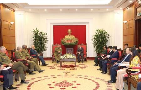 Việt Nam hết sức coi trọng, củng cố và gìn giữ quan hệ với Cuba