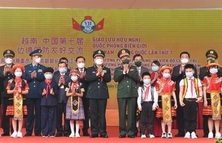 Chương trình giao lưu để lại nhiều ấn tượng tốt đẹp trong lòng quân và dân biên giới