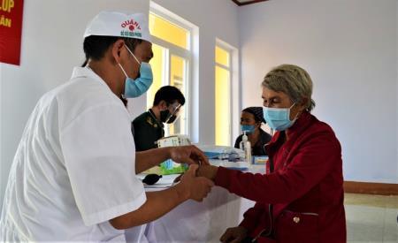 Điểm tựa chăm sóc sức khỏe cho nhân dân vùng biên
