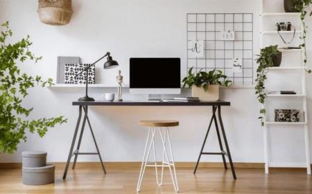 Trang trí bàn làm việc tại nhà theo cách riêng của mình