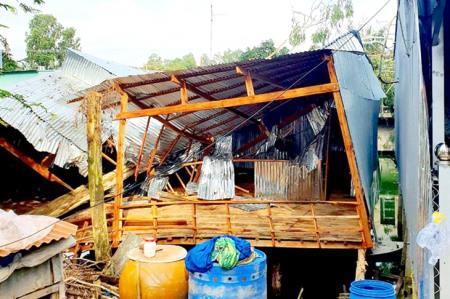 An Giang: Mưa dông làm sập, tốc mái gần 30 căn nhà tại huyện Tịnh Biên
