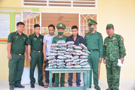 Bắt đối tượng vận chuyển 28kg pháo lậu