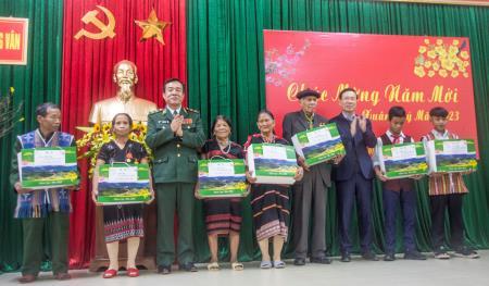 Tiếp tục lan tỏa những chương trình thiết thực, nhân văn hướng về biên giới, hải đảo