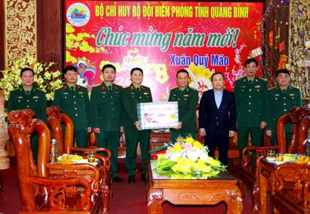 Thiếu tướng Phạm Trường Sơn kiểm tra công tác sẵn sàng chiến đấu và chúc Tết tại BĐBP Hà Tĩnh, Quảng Bình
