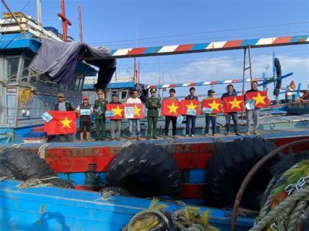Hướng đến chấm dứt khai thác hải sản bất hợp pháp một cách bền vững