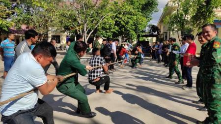 Ngày hội Biên phòng toàn dân trên biên giới Đắk Lắk và Long An