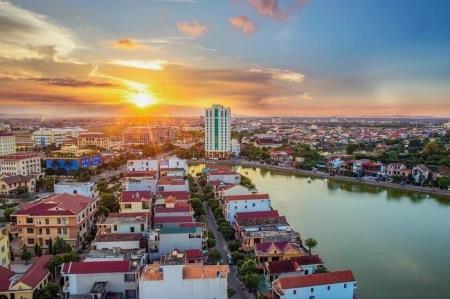 Xây dựng Quảng Bình trở thành tỉnh phát triển khá của miền Trung
