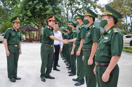 Đại tướng Lương Cường thăm, làm việc với các đơn vị trên địa bàn huyện Mường Lát, tỉnh Thanh Hóa
