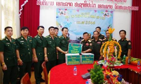 BĐBP Thừa Thiên Huế chúc Tết cổ truyền Bunpimay lực lượng vũ trang tỉnh Salavan và Sekong, Lào