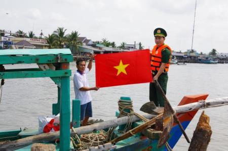 Ngư dân Khánh Hội cam kết không vi phạm vùng biển nước ngoài