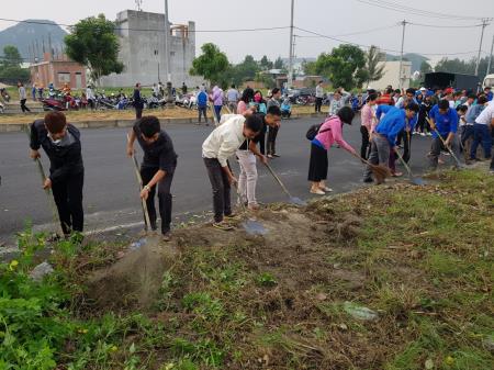 Đà Nẵng ra quân vệ sinh môi trường hướng tới Tuần lễ Cấp cao APEC