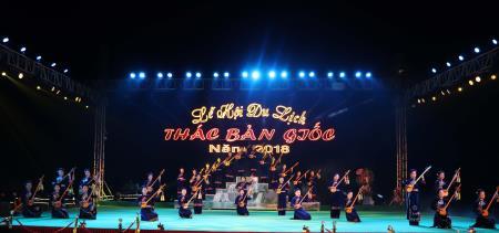 Lễ hội thác Bản Giốc quảng bá hình ảnh quê hương, con người Trùng Khánh