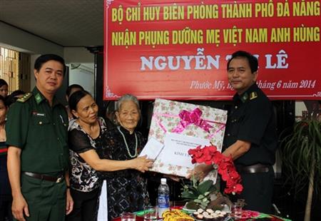 BĐBP Đà Nẵng nhận phụng dưỡng 9 Mẹ Việt Nam anh hùng năm 2014